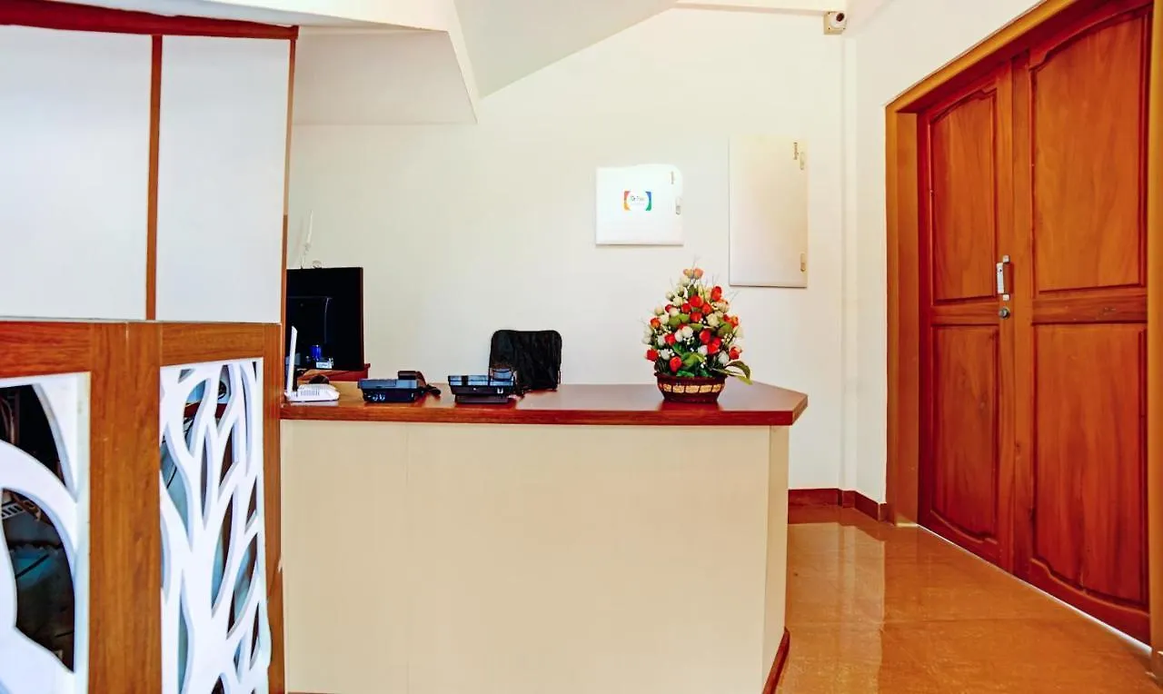 Hotel Treebo Wanderlust Residency With Mountain View Munnar