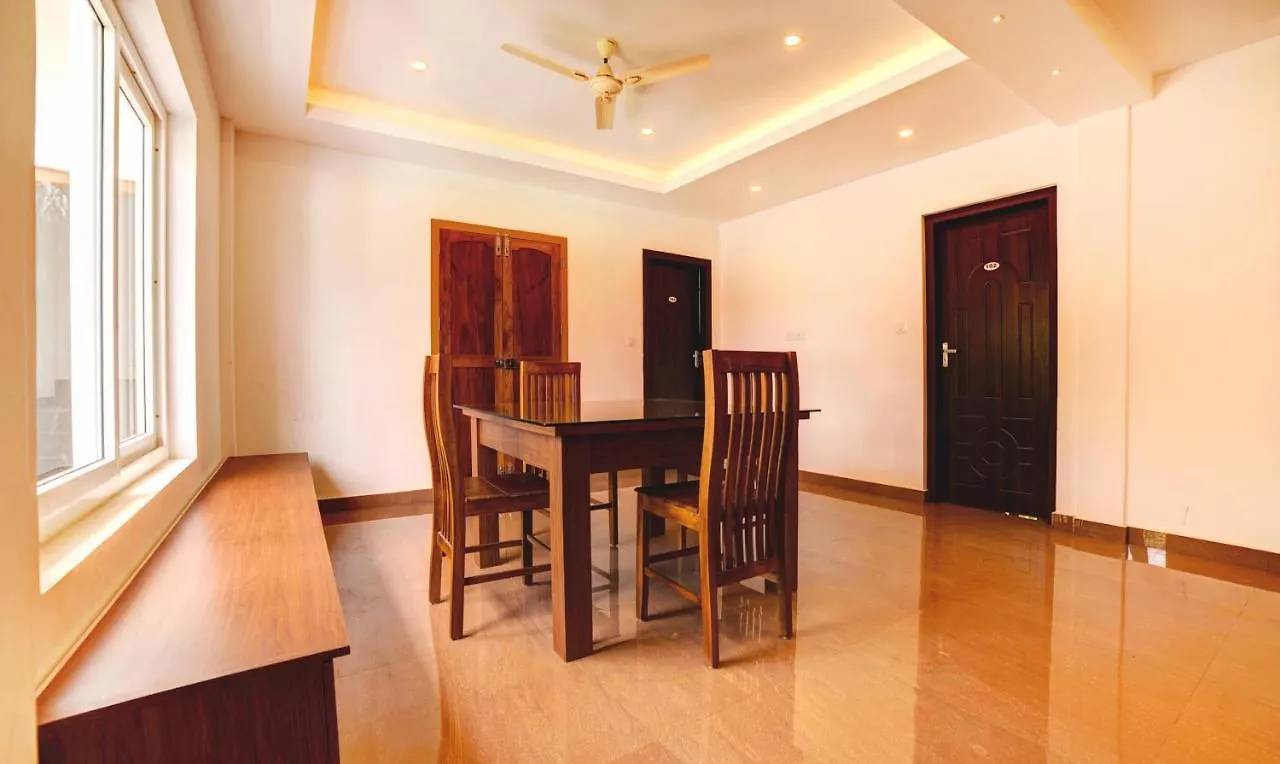 Hotel Treebo Wanderlust Residency With Mountain View Munnar