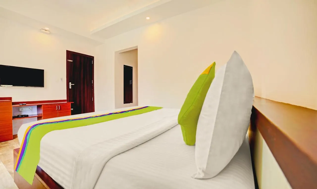 Hotel Treebo Wanderlust Residency With Mountain View Munnar