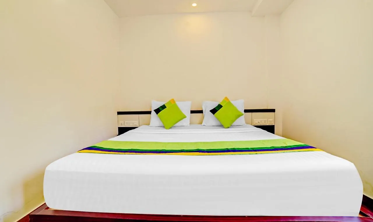 Hotel Treebo Wanderlust Residency With Mountain View Munnar India