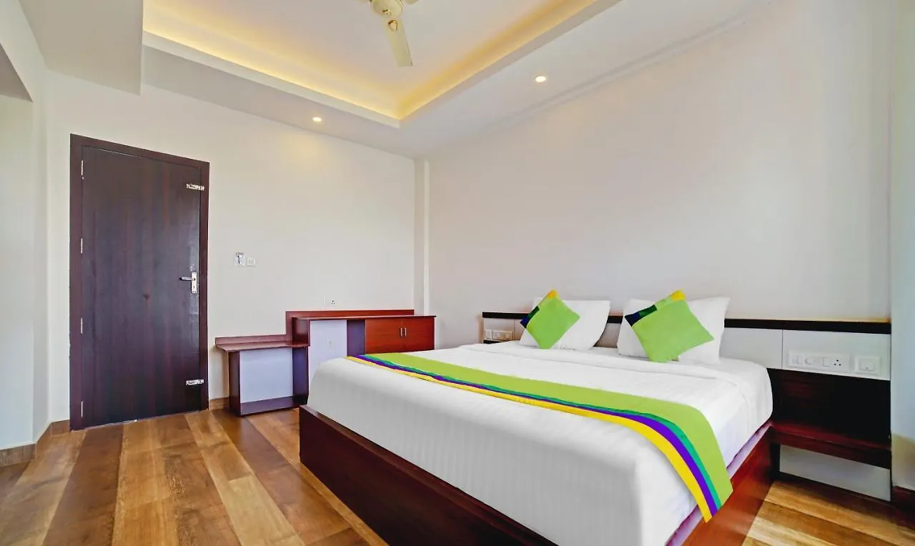 Hotel Treebo Wanderlust Residency With Mountain View Munnar