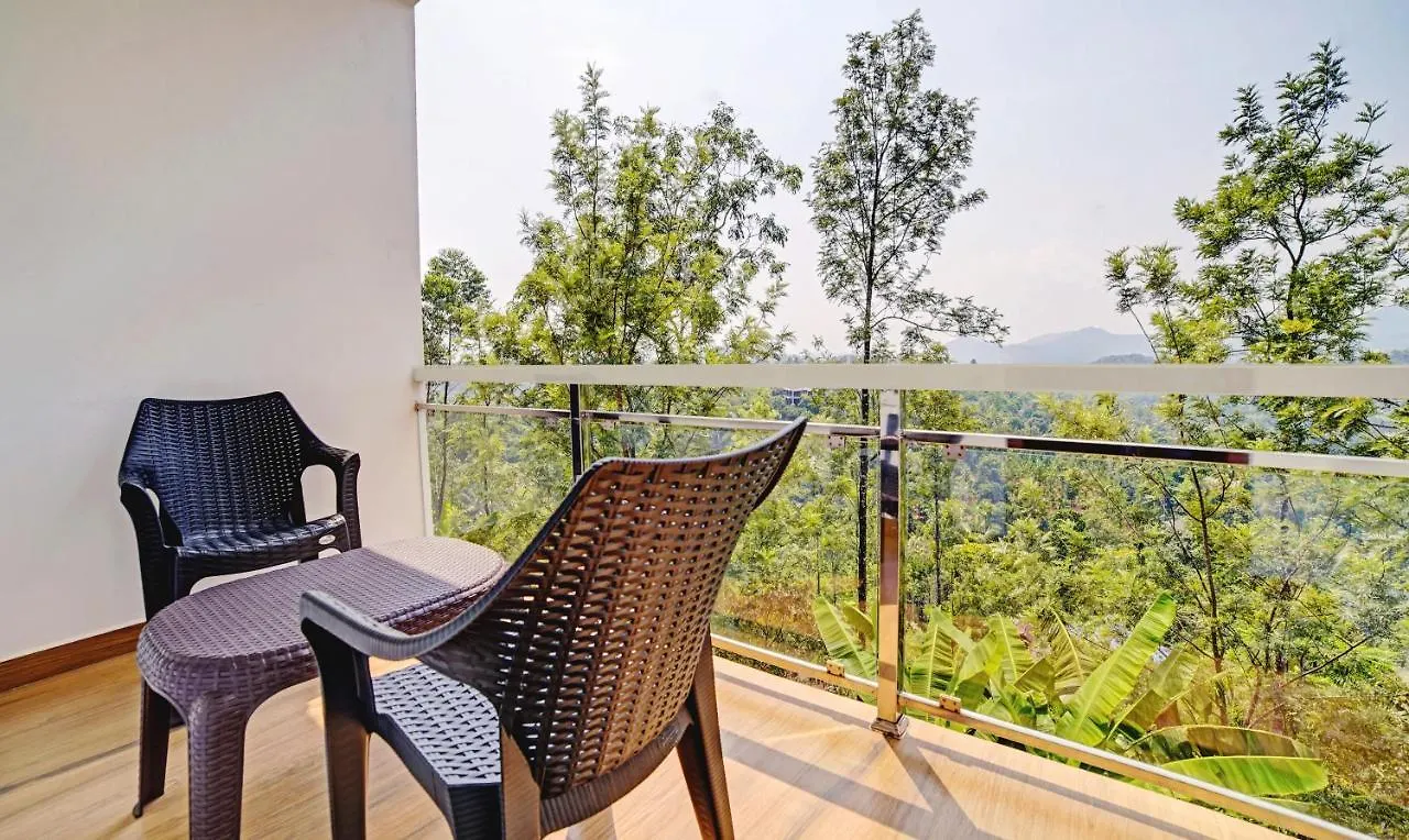 Hotel Treebo Wanderlust Residency With Mountain View Munnar 3*,