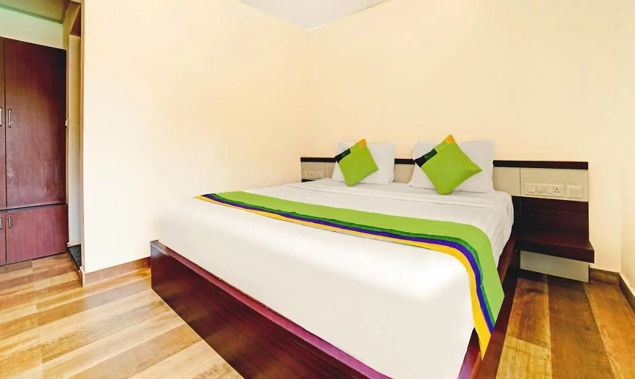Hotel Treebo Wanderlust Residency With Mountain View Munnar 3*,