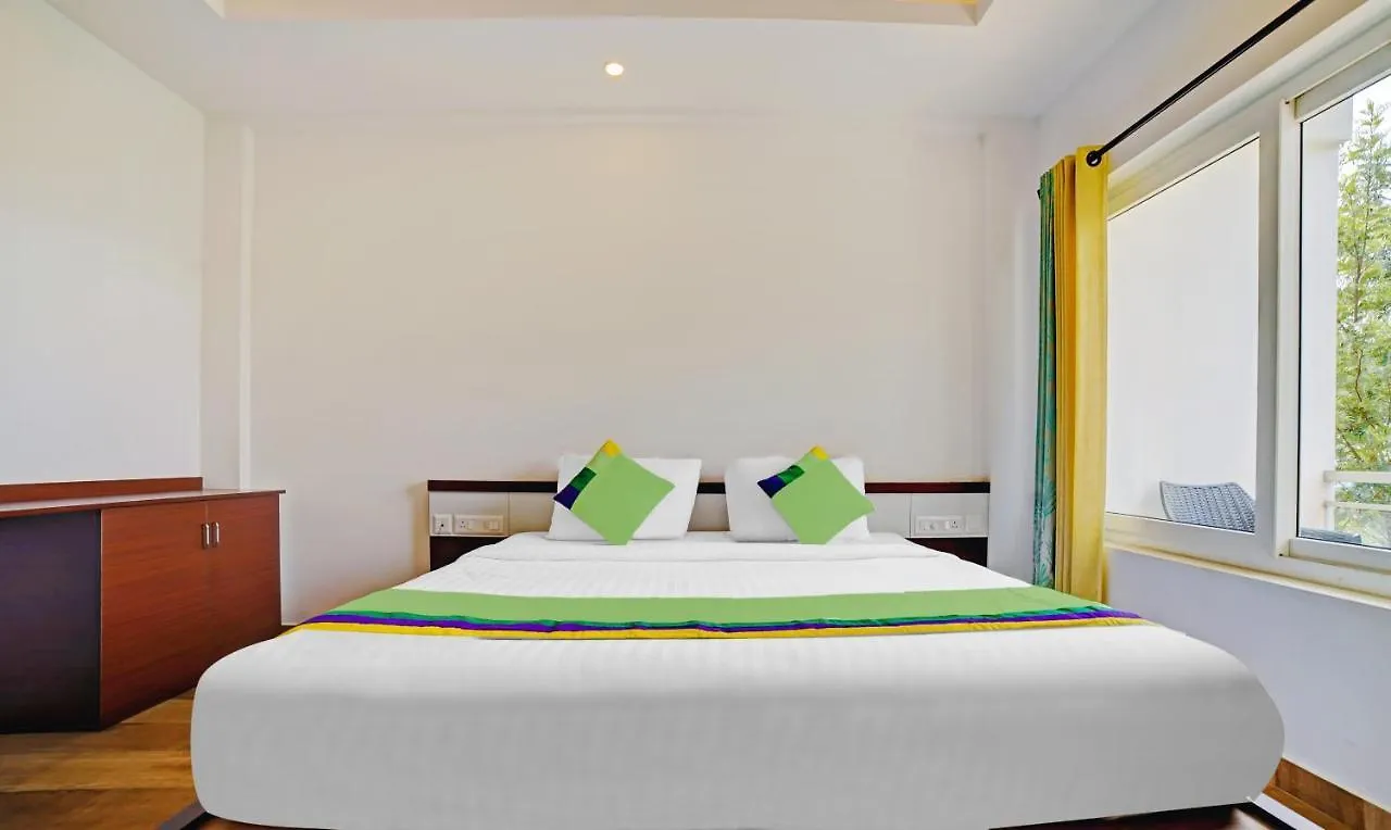 Hotel Treebo Wanderlust Residency With Mountain View Munnar India